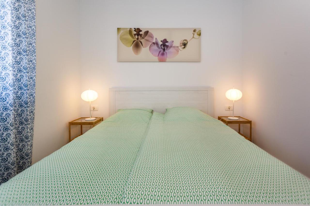 Golden Island Apartments Krk Town Bagian luar foto