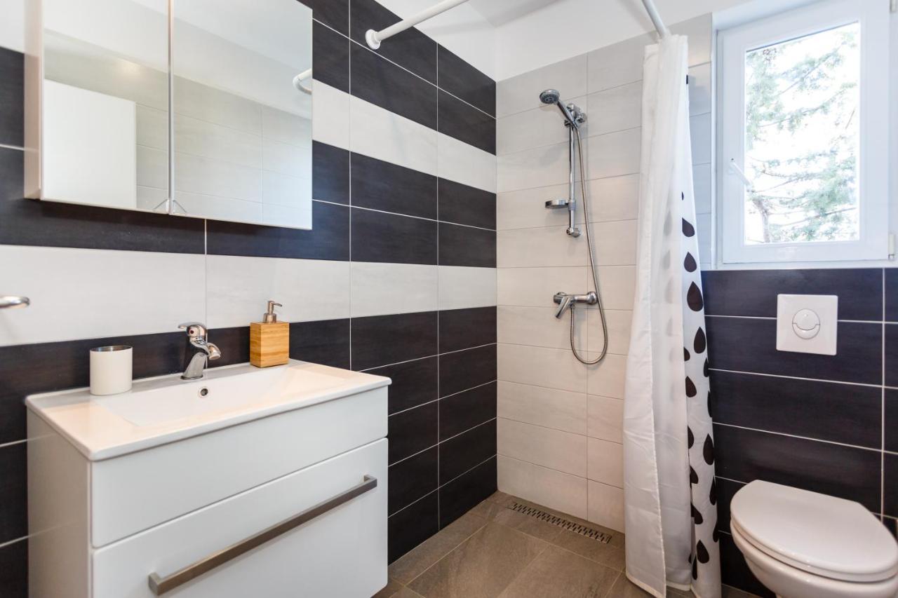 Golden Island Apartments Krk Town Bagian luar foto