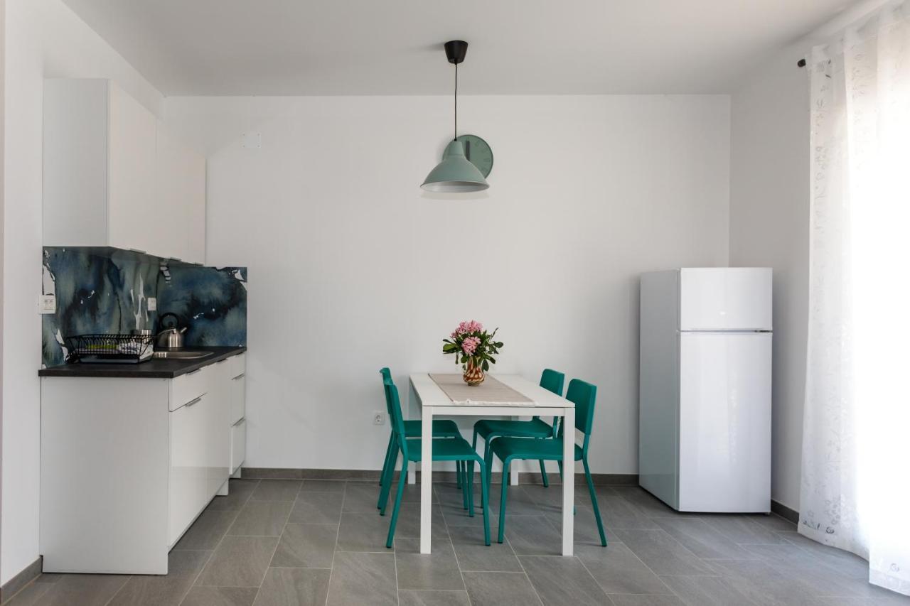 Golden Island Apartments Krk Town Bagian luar foto