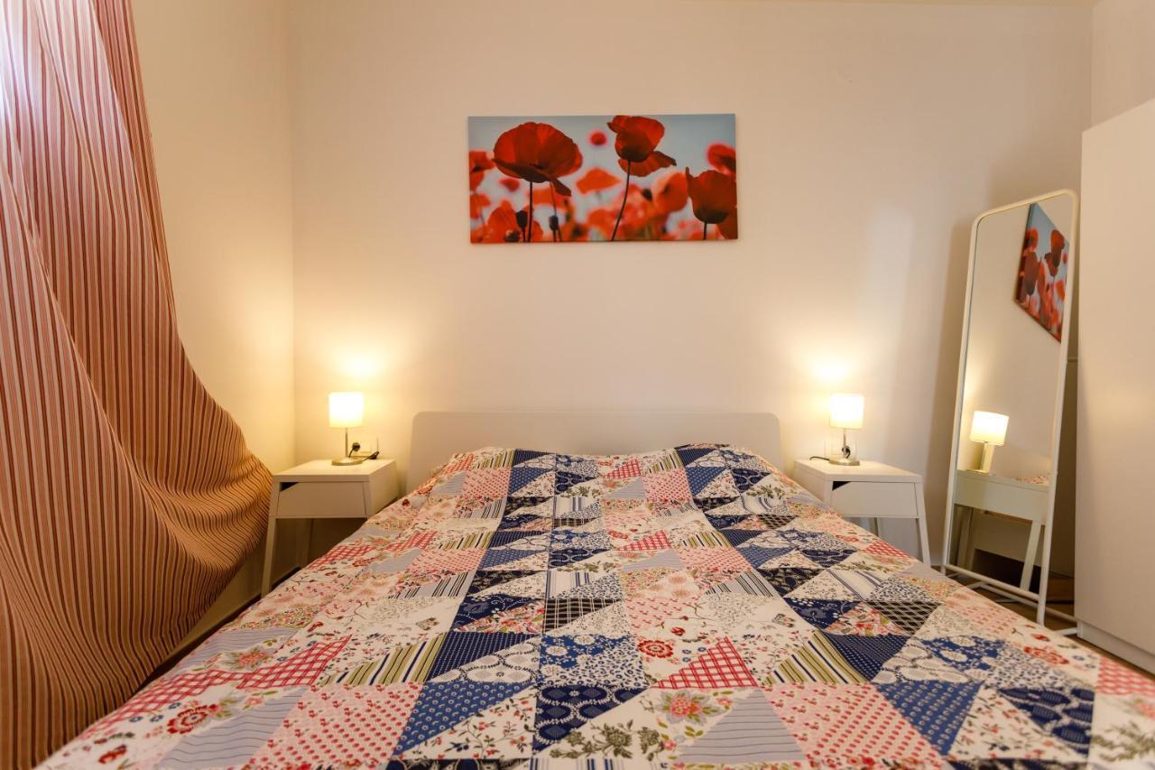 Golden Island Apartments Krk Town Bagian luar foto