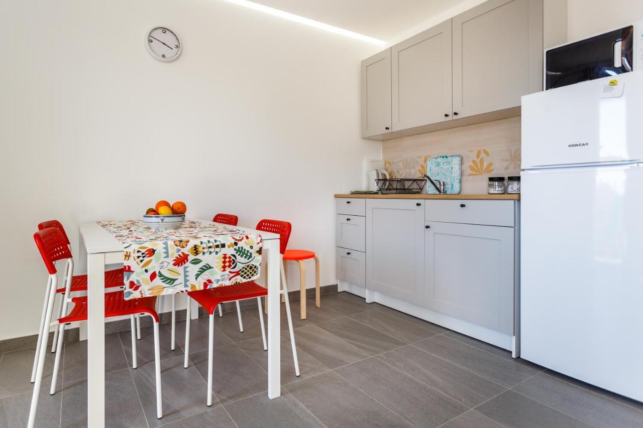 Golden Island Apartments Krk Town Bagian luar foto