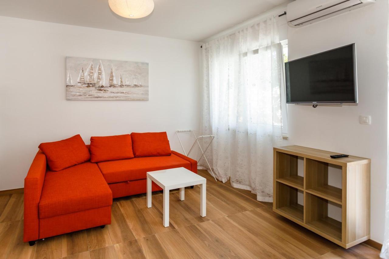 Golden Island Apartments Krk Town Bagian luar foto