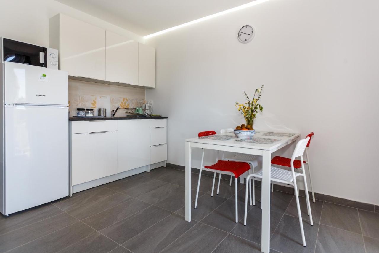Golden Island Apartments Krk Town Bagian luar foto