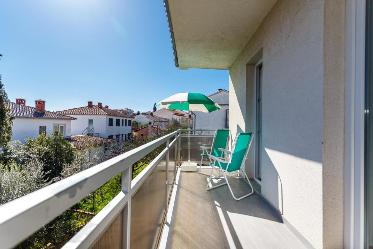 Golden Island Apartments Krk Town Bagian luar foto