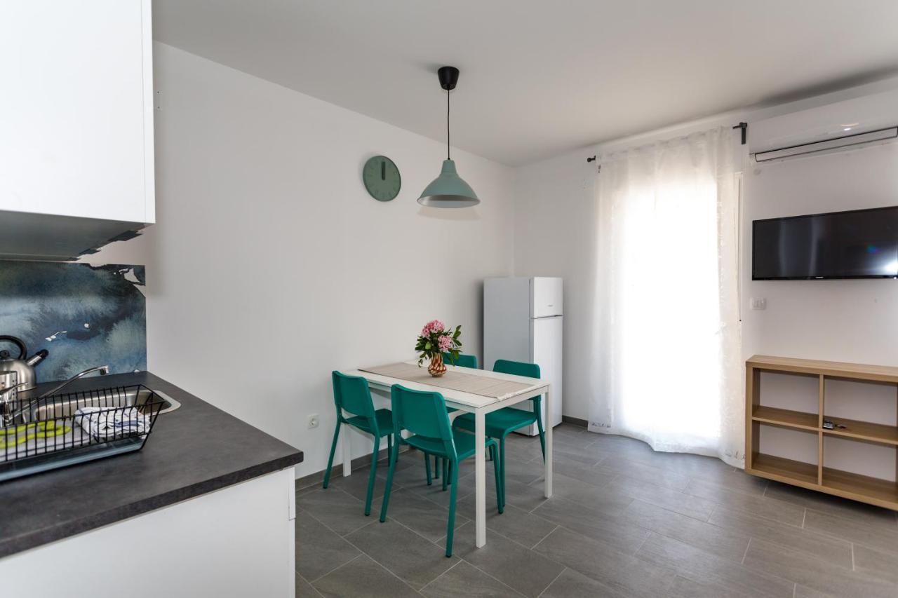 Golden Island Apartments Krk Town Bagian luar foto