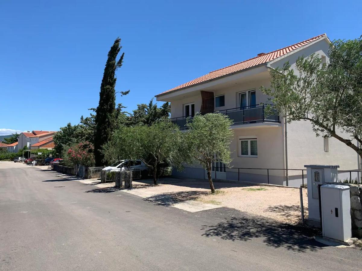 Golden Island Apartments Krk Town Bagian luar foto