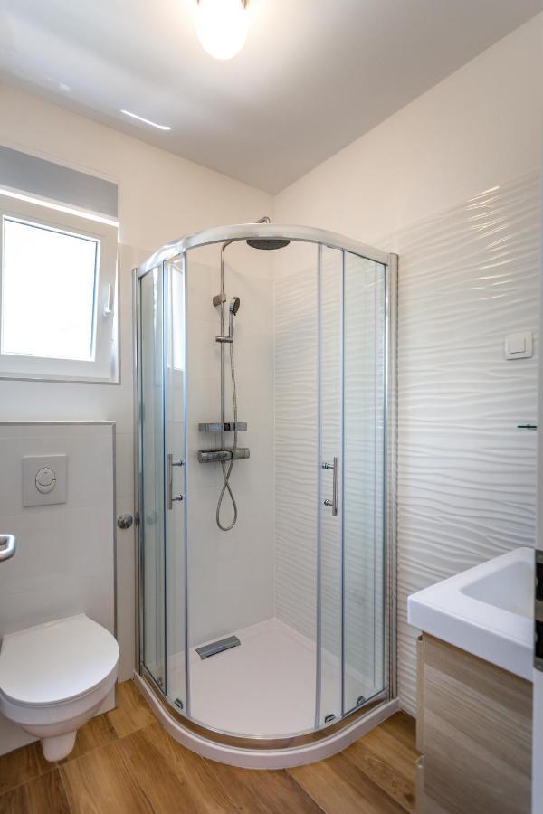 Golden Island Apartments Krk Town Bagian luar foto
