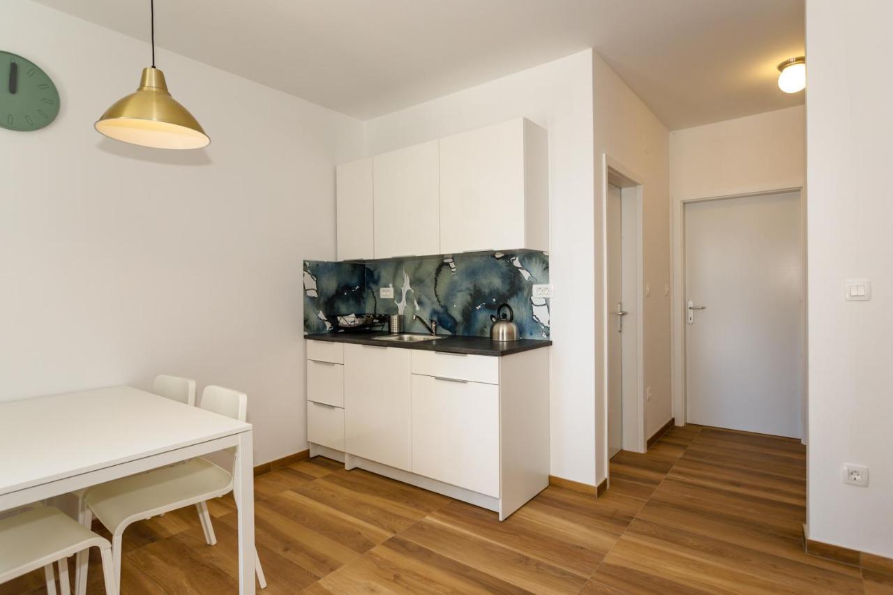 Golden Island Apartments Krk Town Bagian luar foto