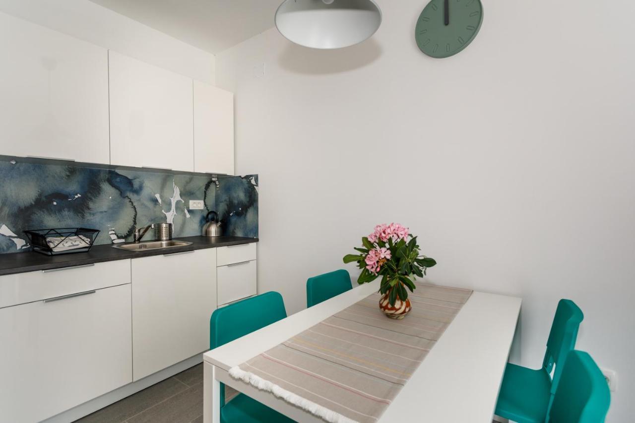 Golden Island Apartments Krk Town Bagian luar foto